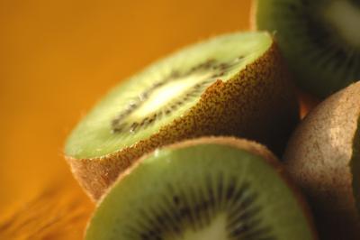 Aufgeschnittene Kiwi