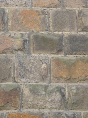 Naturstein-Mauer 5
